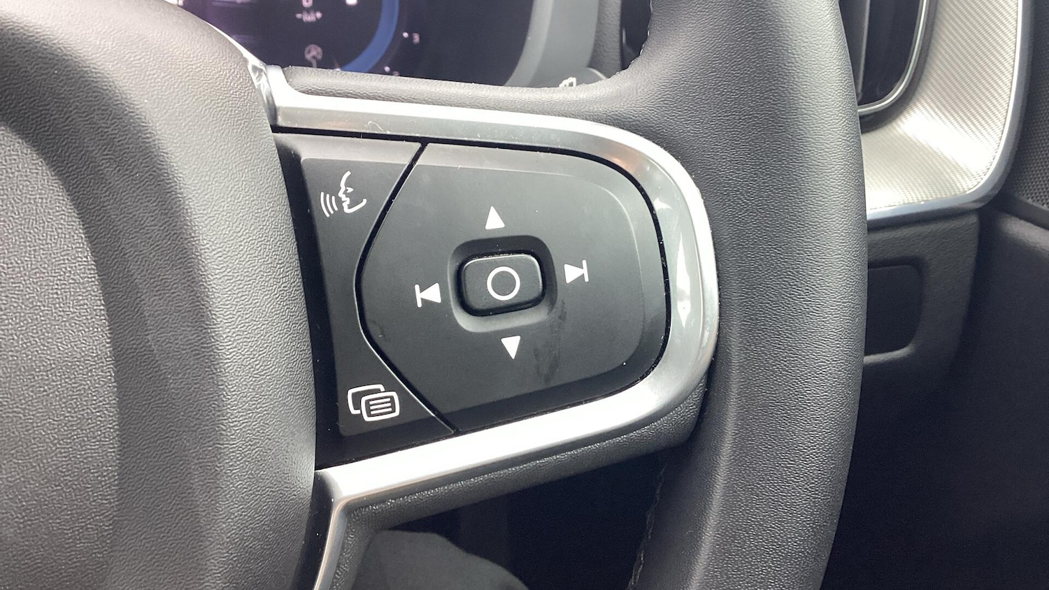 Used Volvo XC60 2022 for sale - 76597079: Photo 20