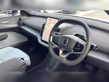 Used Volvo EX30 2025 for sale - 76408415: Photo