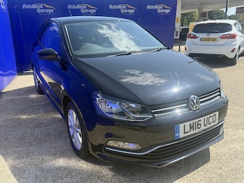 Used Volkswagen Polo 2016 for sale - 79366826: Photo