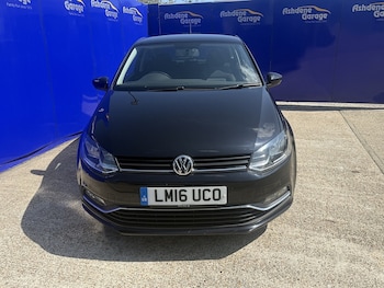 Used Volkswagen Polo 2016 for sale - 79366826: Photo