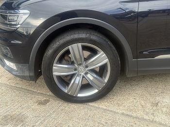 Used Volkswagen Tiguan 2017 for sale - 79667582: Photo
