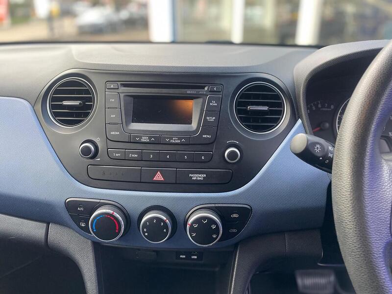 Used Hyundai i10 2014 for sale - 76720066: Photo 20