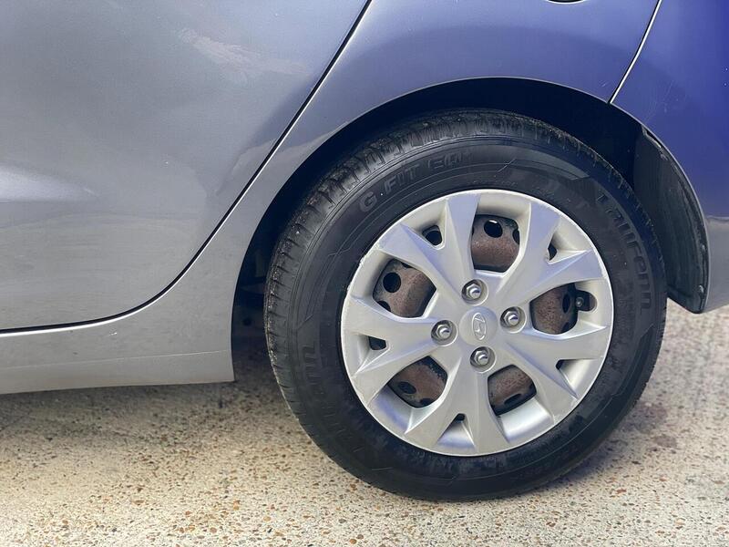 Used Hyundai i10 2014 for sale - 76720066: Photo 4