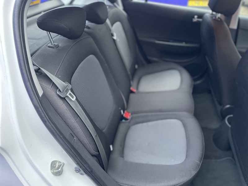 Used Hyundai i20 2015 for sale - 77227949: Photo 14