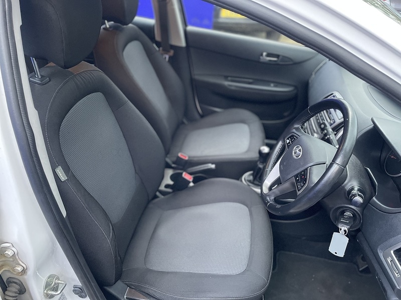 Used Hyundai i20 2015 for sale - 77227949: Photo 15