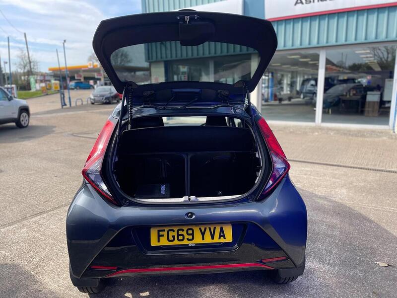 Used Toyota AYGO 2019 for sale - 76720051: Photo 12