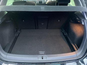 Used Volkswagen Golf 2017 for sale - 76720060: Photo