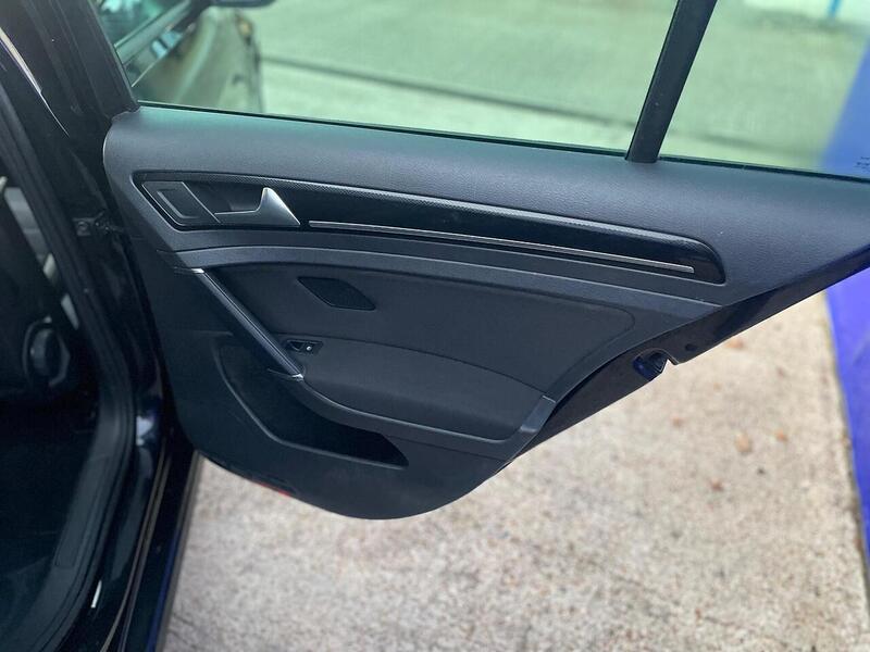 Used Volkswagen Golf 2017 for sale - 76720060: Photo 5