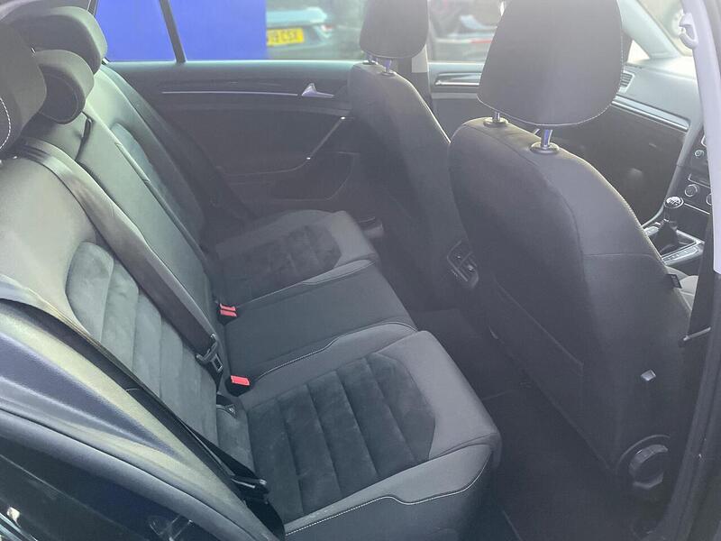 Used Volkswagen Golf 2017 for sale - 76720060: Photo 6