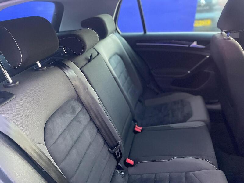 Used Volkswagen Golf 2017 for sale - 76720060: Photo 7