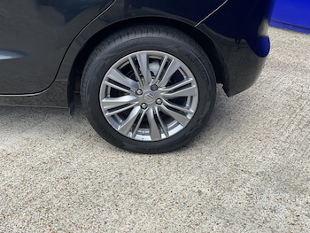 Used Suzuki Baleno 2017 for sale - 78931702: Photo