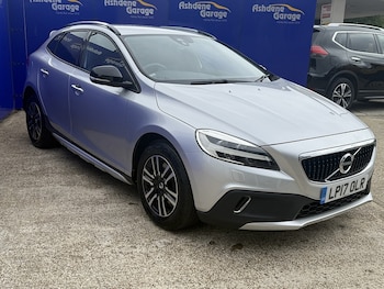 Used Volvo V40 2017 for sale - 78887997: Photo