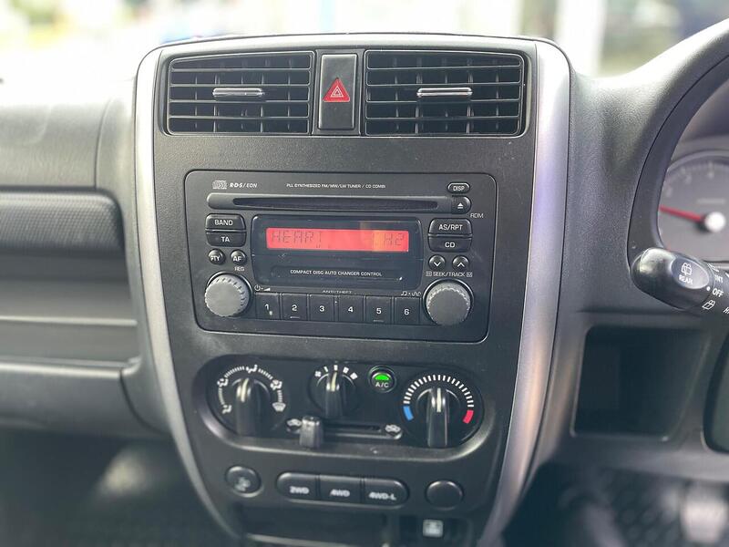 Used Suzuki Jimny 2013 for sale - 76720069: Photo 25