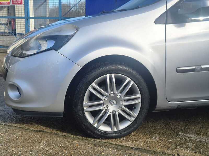 Used Renault Clio 2012 for sale - 77437839: Photo 5