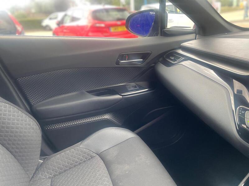 Used Toyota C-HR 2022 for sale - 76720057: Photo 21