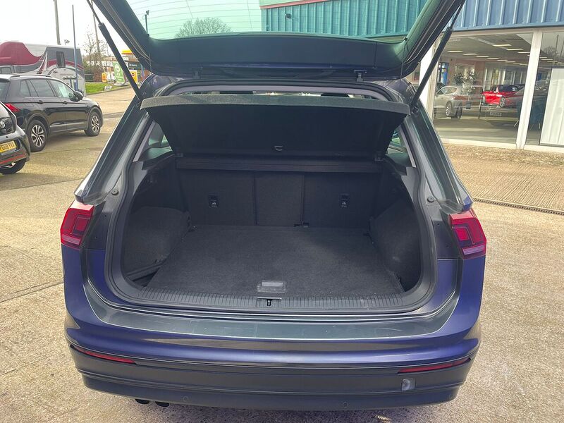 Used Volkswagen Tiguan 2018 for sale - 77584156: Photo 10