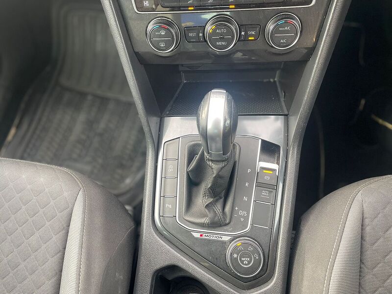 Used Volkswagen Tiguan 2018 for sale - 77584156: Photo 23