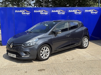Used Renault Clio 2017 for sale - 79530976: Photo