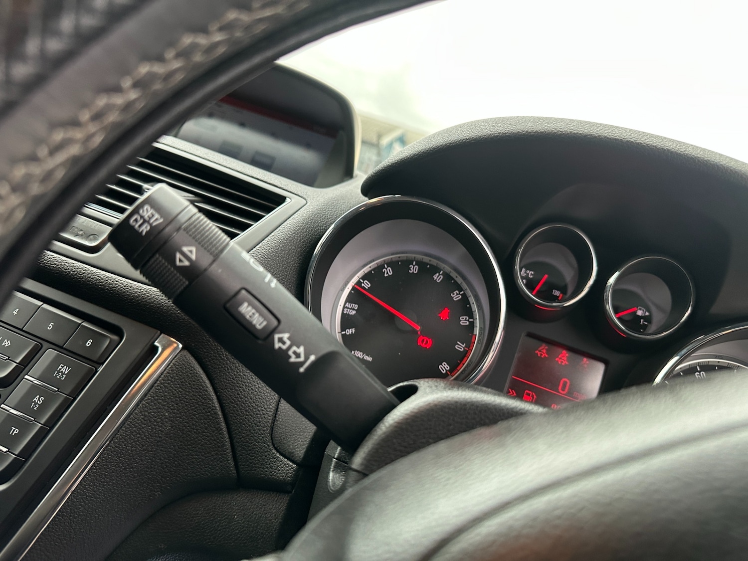 Used Vauxhall Mokka 2015 for sale - 77404527: Photo 38