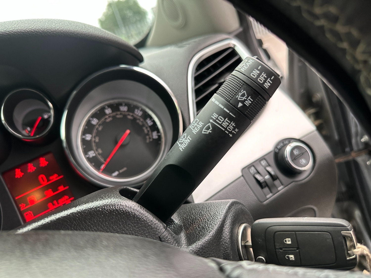 Used Vauxhall Mokka 2015 for sale - 77404527: Photo 39