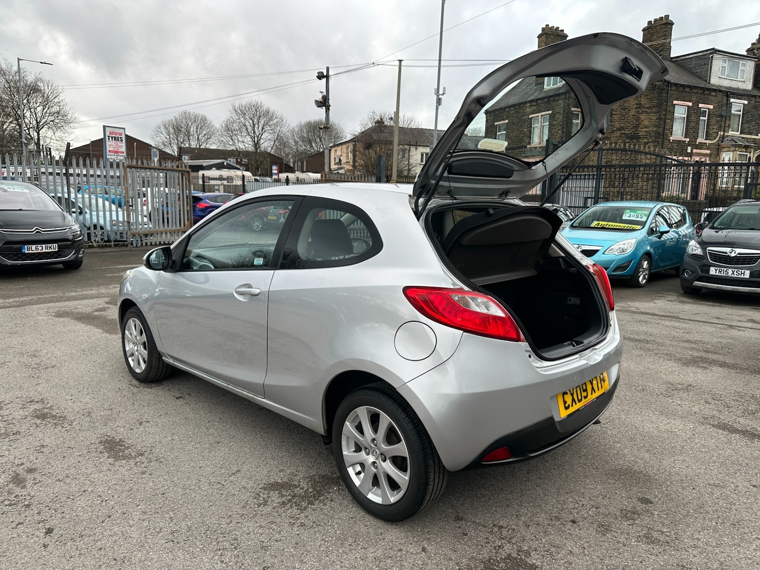 Used Mazda Mazda2 2009 for sale - 77635446: Photo 39