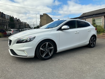 Used Volvo V40 2014 for sale - 79311762: Photo