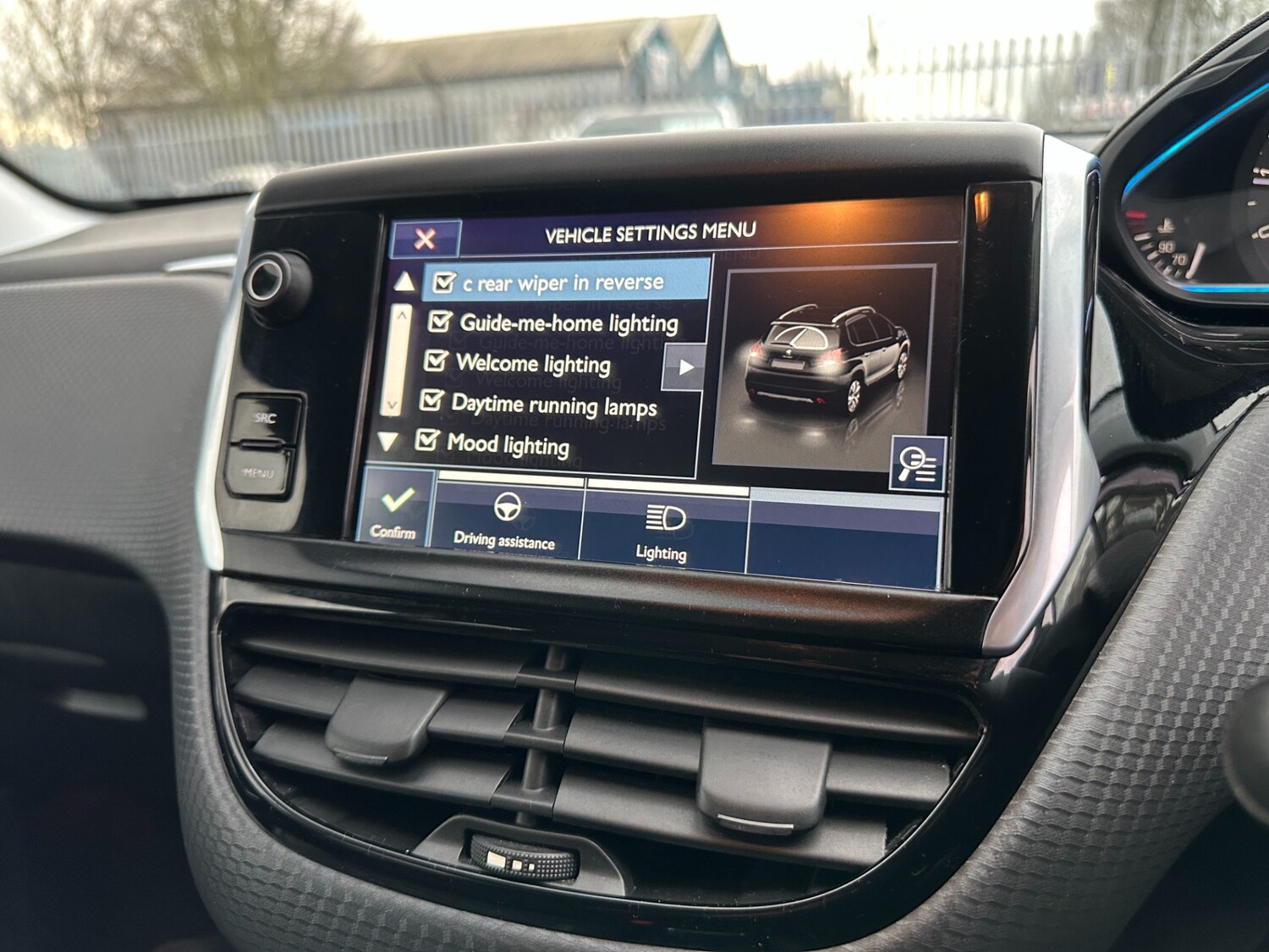 Used Peugeot 2008 2017 for sale - 77492586: Photo 37