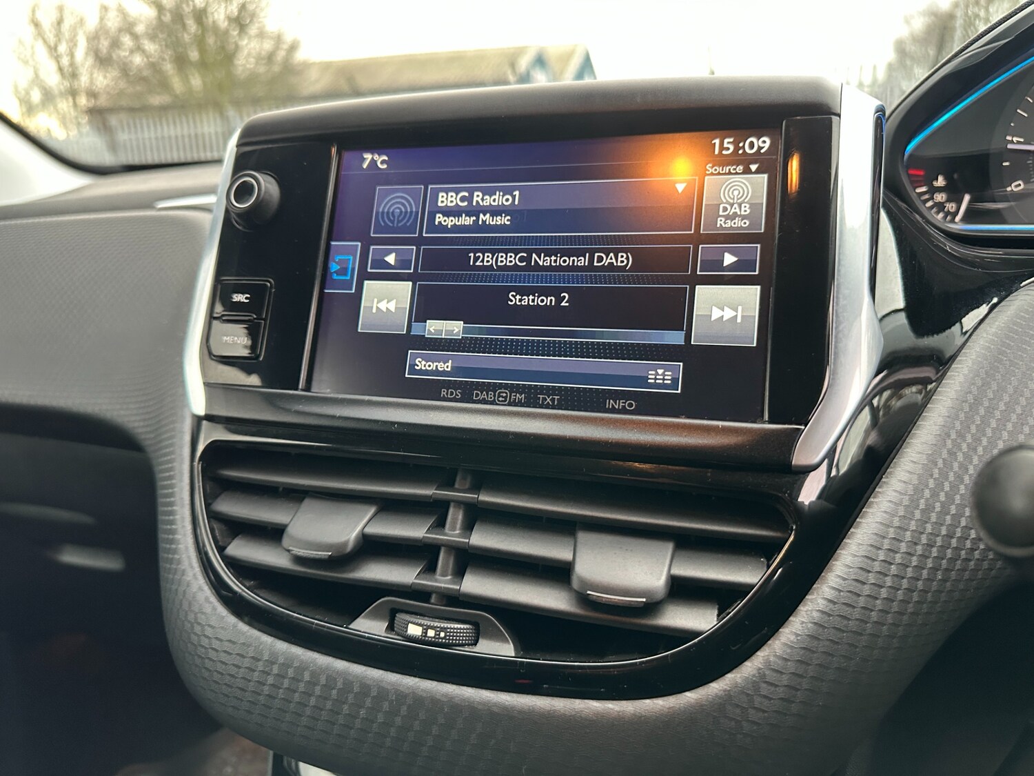 Used Peugeot 2008 2017 for sale - 77492586: Photo 40