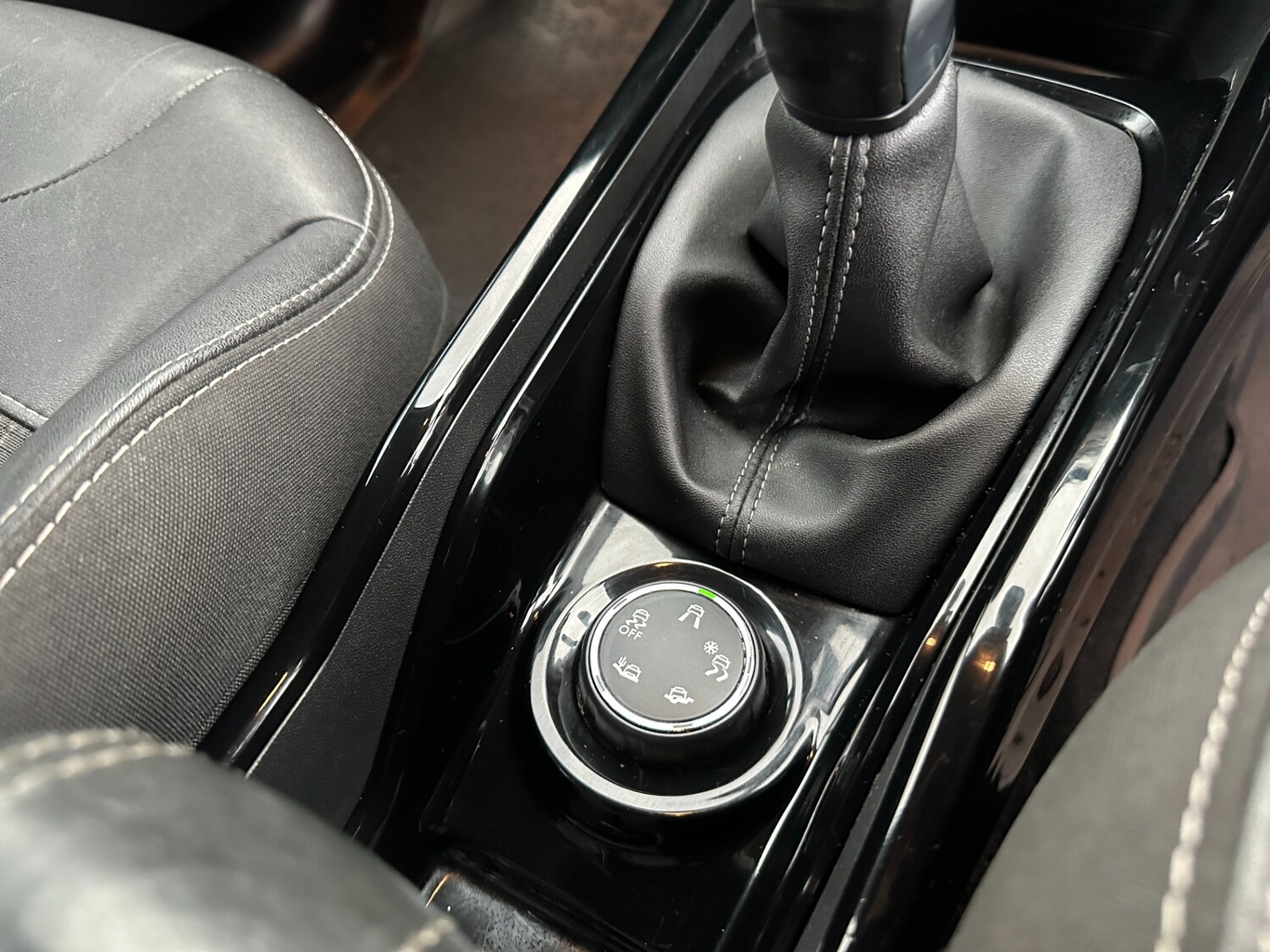 Used Peugeot 2008 2017 for sale - 77492586: Photo 46