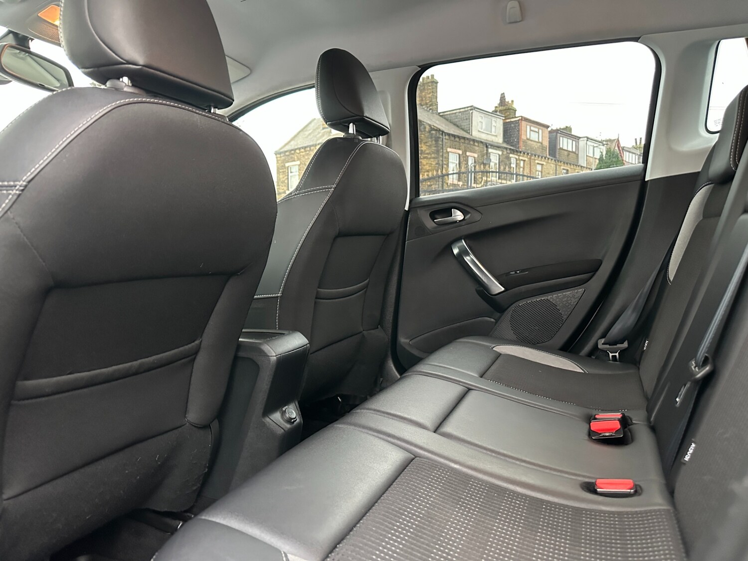 Used Peugeot 2008 2017 for sale - 77492586: Photo 48