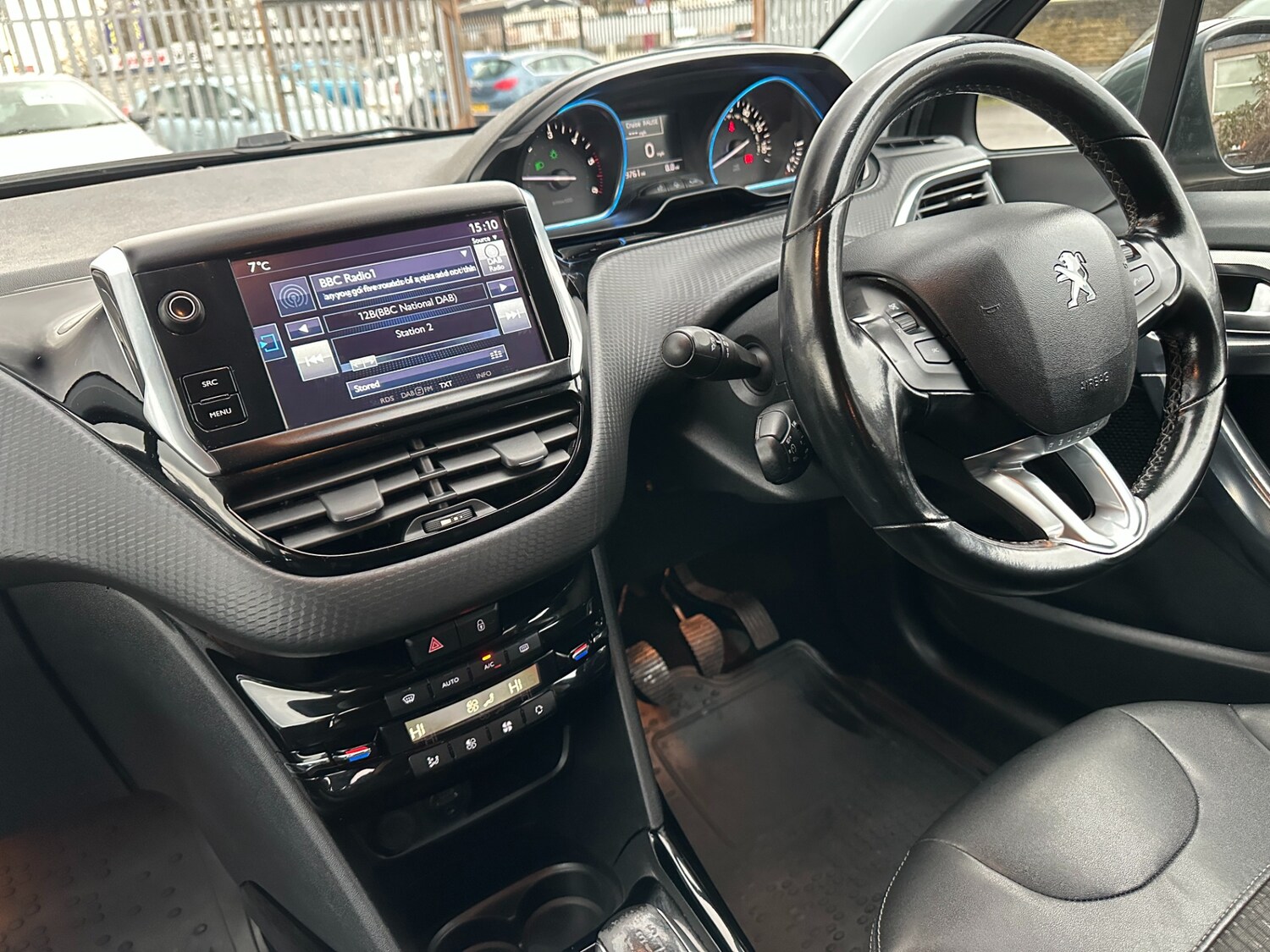 Used Peugeot 2008 2017 for sale - 77492586: Photo 49