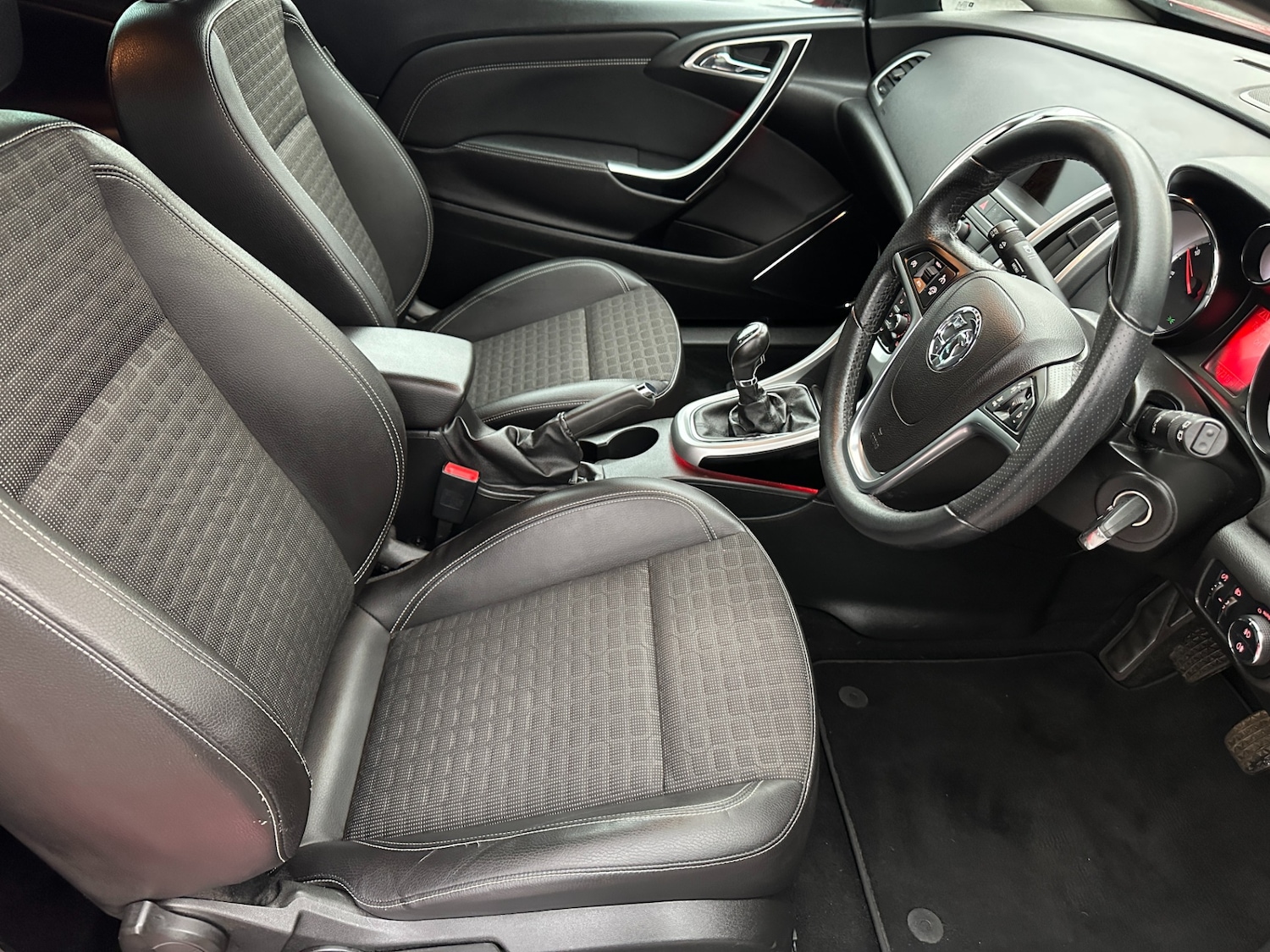 Used Vauxhall Astra GTC 2014 for sale - 76669492: Photo 23