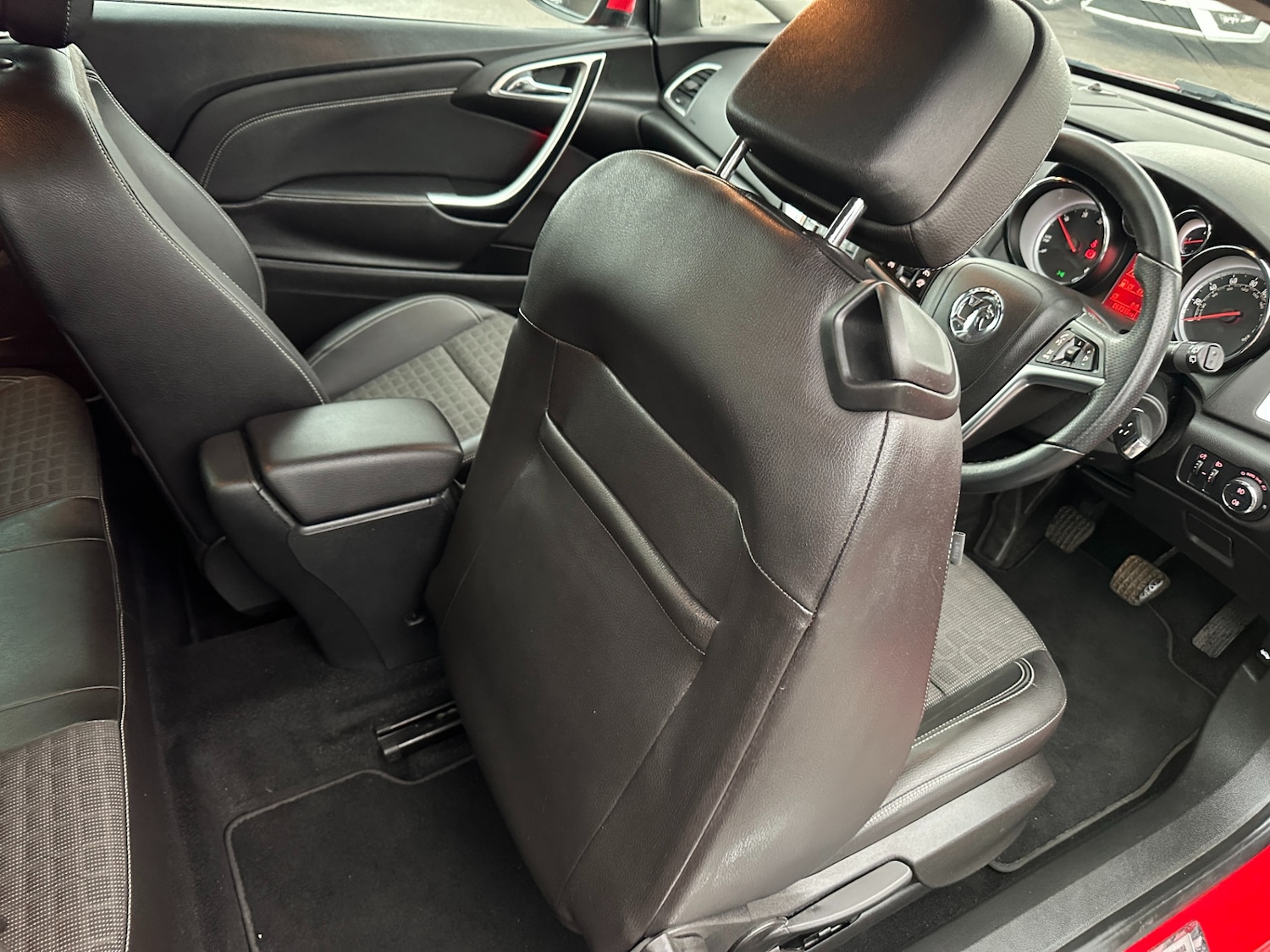 Used Vauxhall Astra GTC 2014 for sale - 76669492: Photo 34