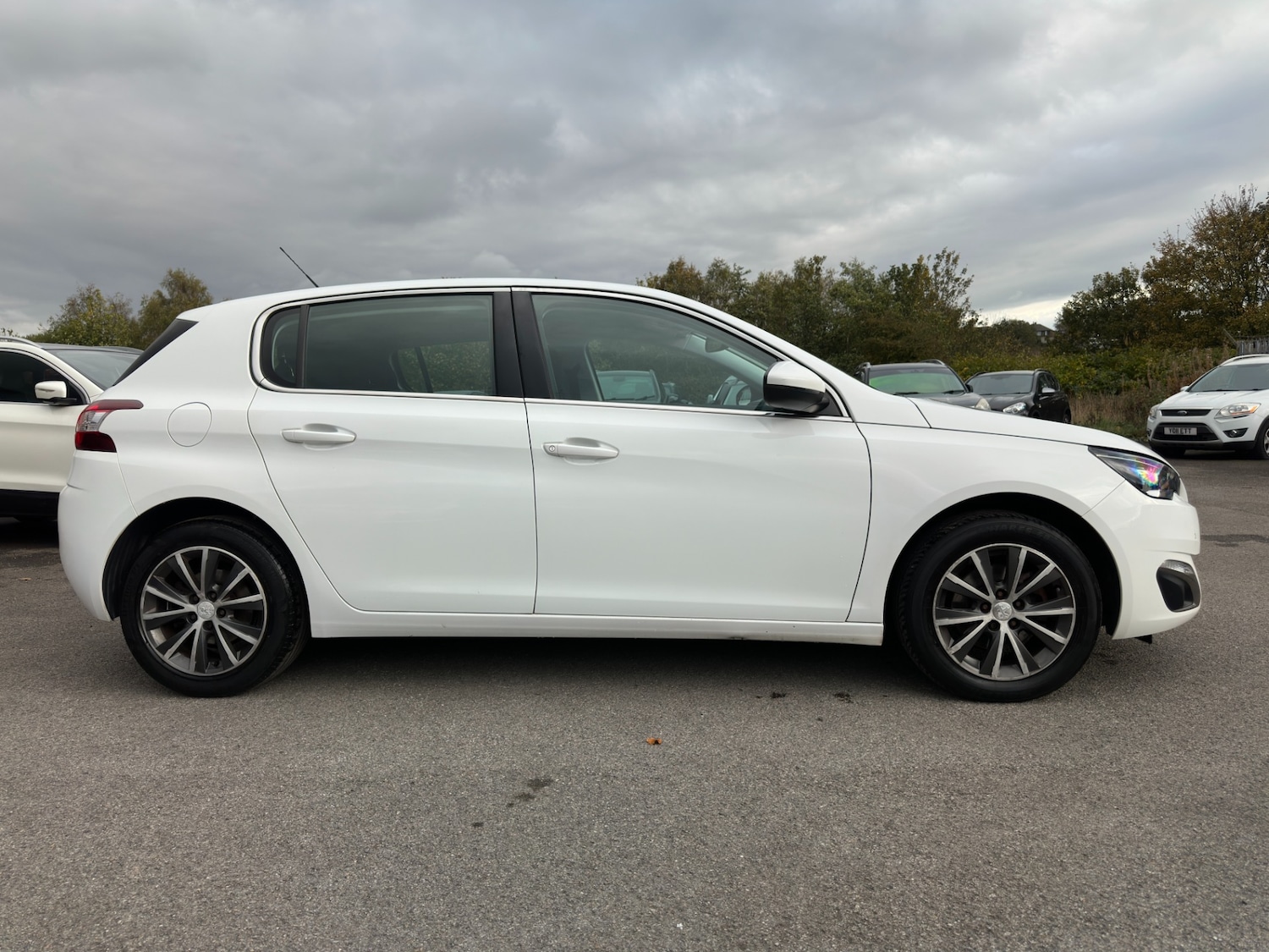 Used Peugeot 308 2015 for sale - 76354999: Photo 15