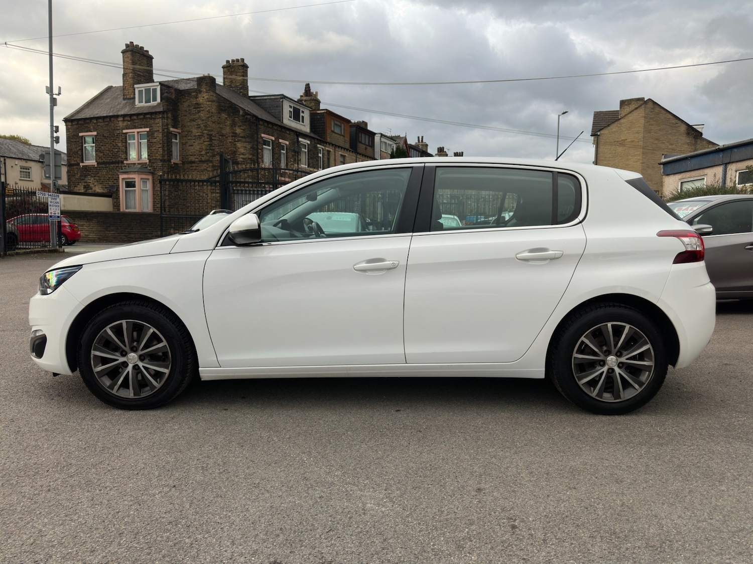 Used Peugeot 308 2015 for sale - 76354999: Photo 16