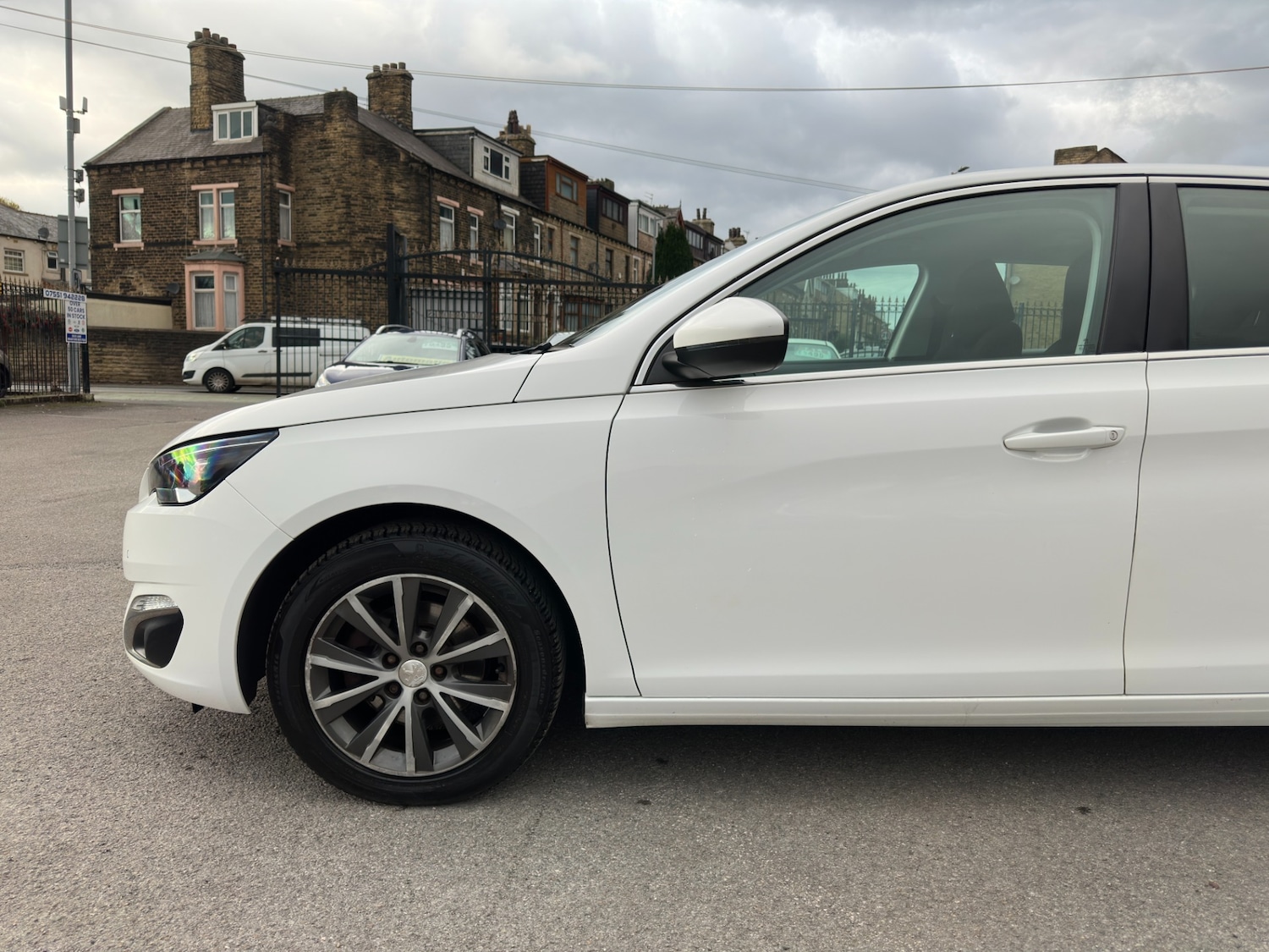 Used Peugeot 308 2015 for sale - 76354999: Photo 25