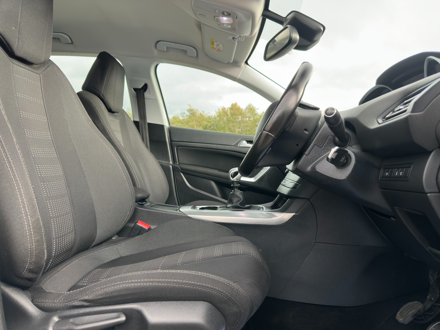 Used Peugeot 308 2015 for sale - 76354999: Photo 28