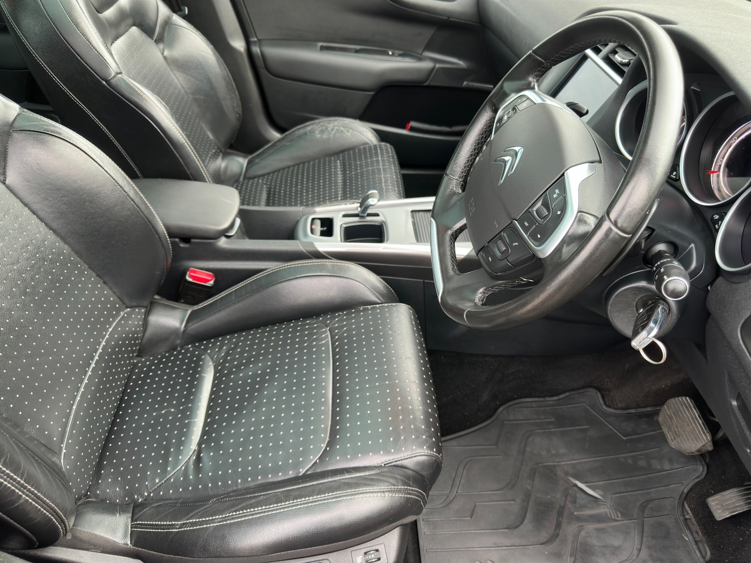 Used Citroen C4 2011 for sale - 76413902: Photo 8