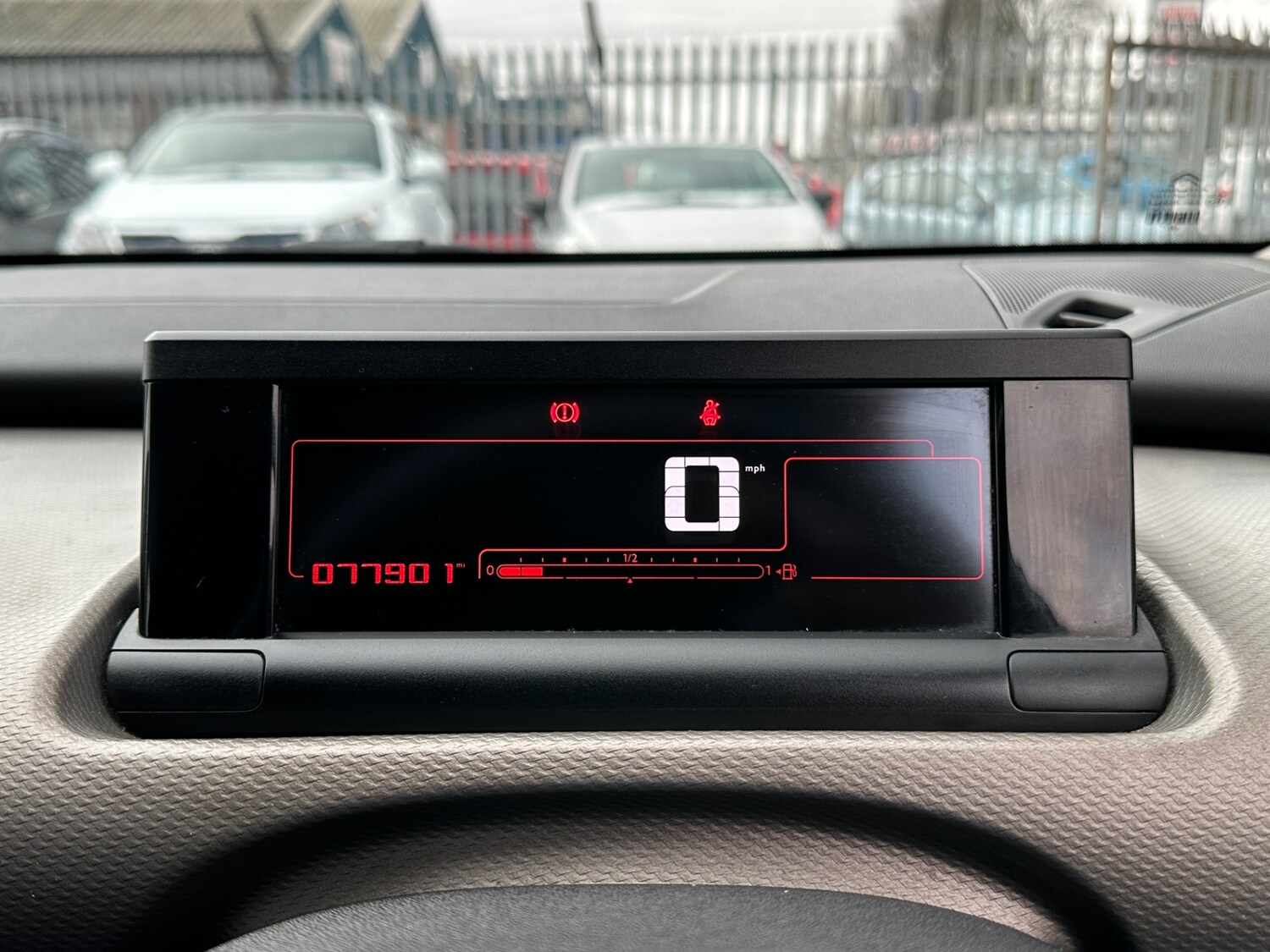 Used Citroen C4 Cactus 2015 for sale - 77562656: Photo 9