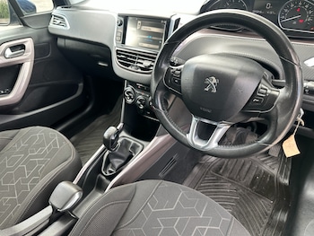 Used Peugeot 2008 2014 for sale - 78961793: Photo
