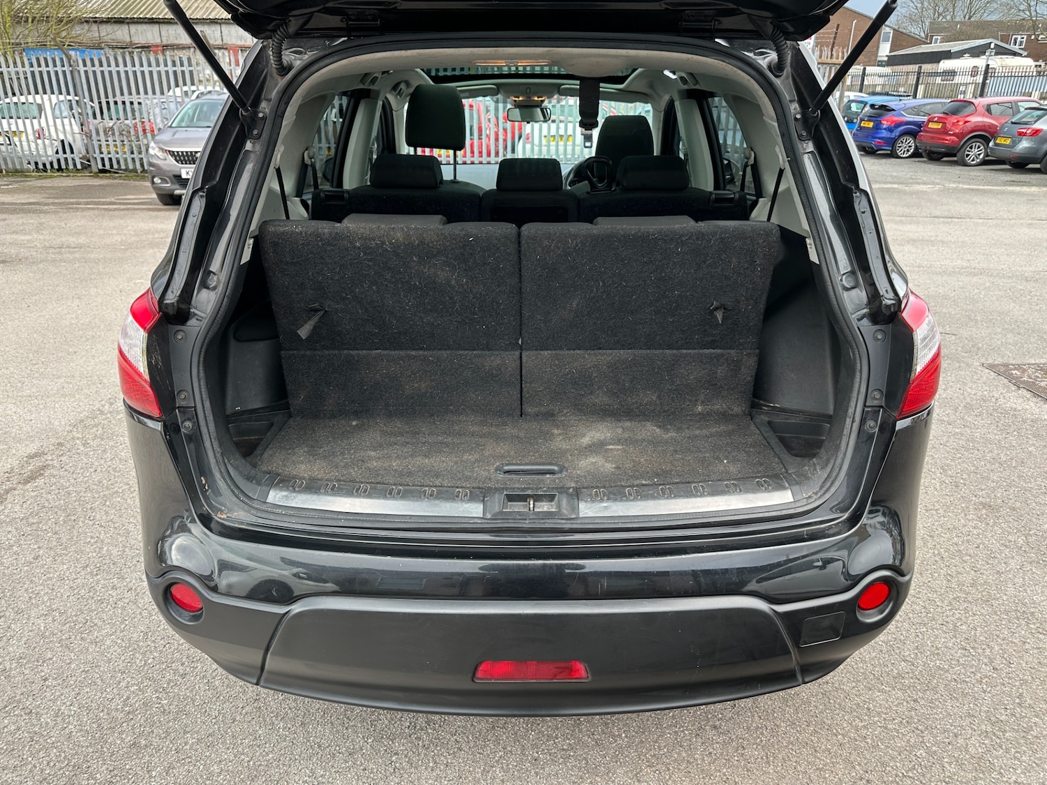 Used Nissan Qashqai+2 2011 for sale - 77640075: Photo 16