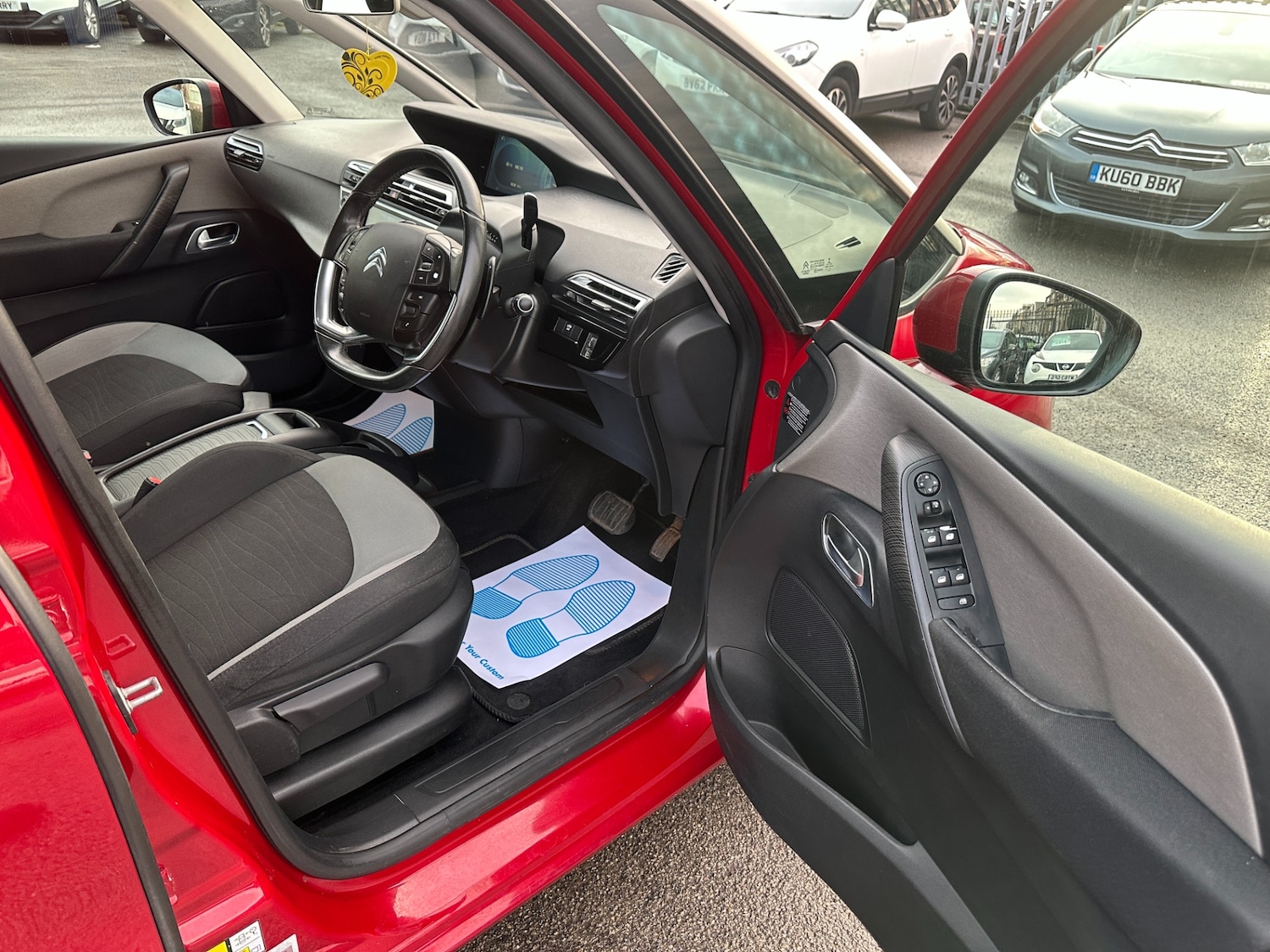 Used Citroen C4 Grand Picasso 2014 for sale - 77196634: Photo 6