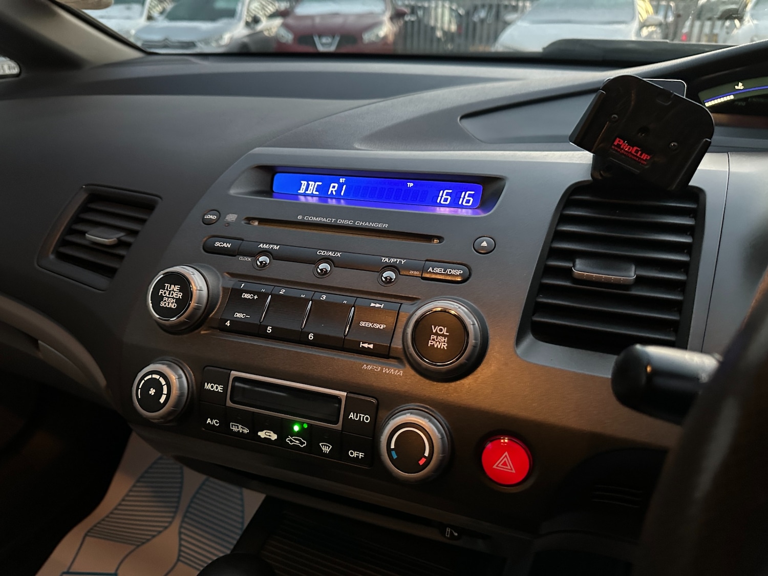 Used Honda Civic 2006 for sale - 76627244: Photo 9