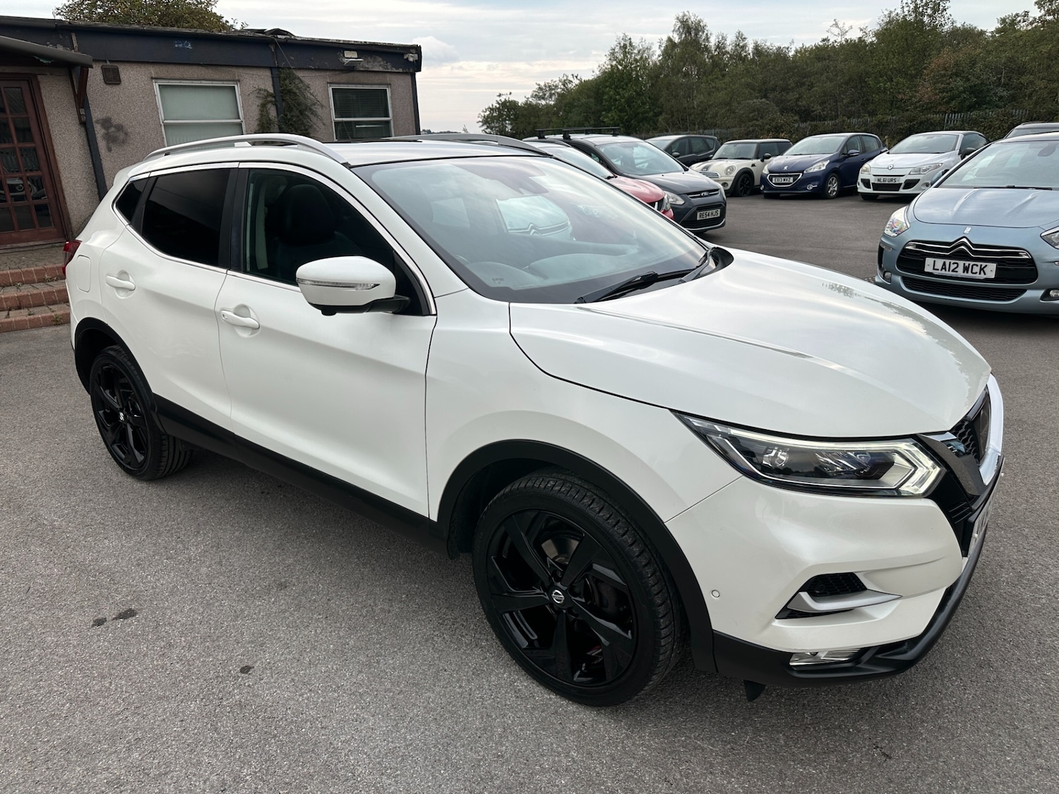 Used Nissan Qashqai 2017 for sale - 76146223: Photo 19