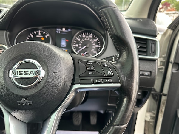 Used Nissan Qashqai 2017 for sale - 76146223: Photo 44
