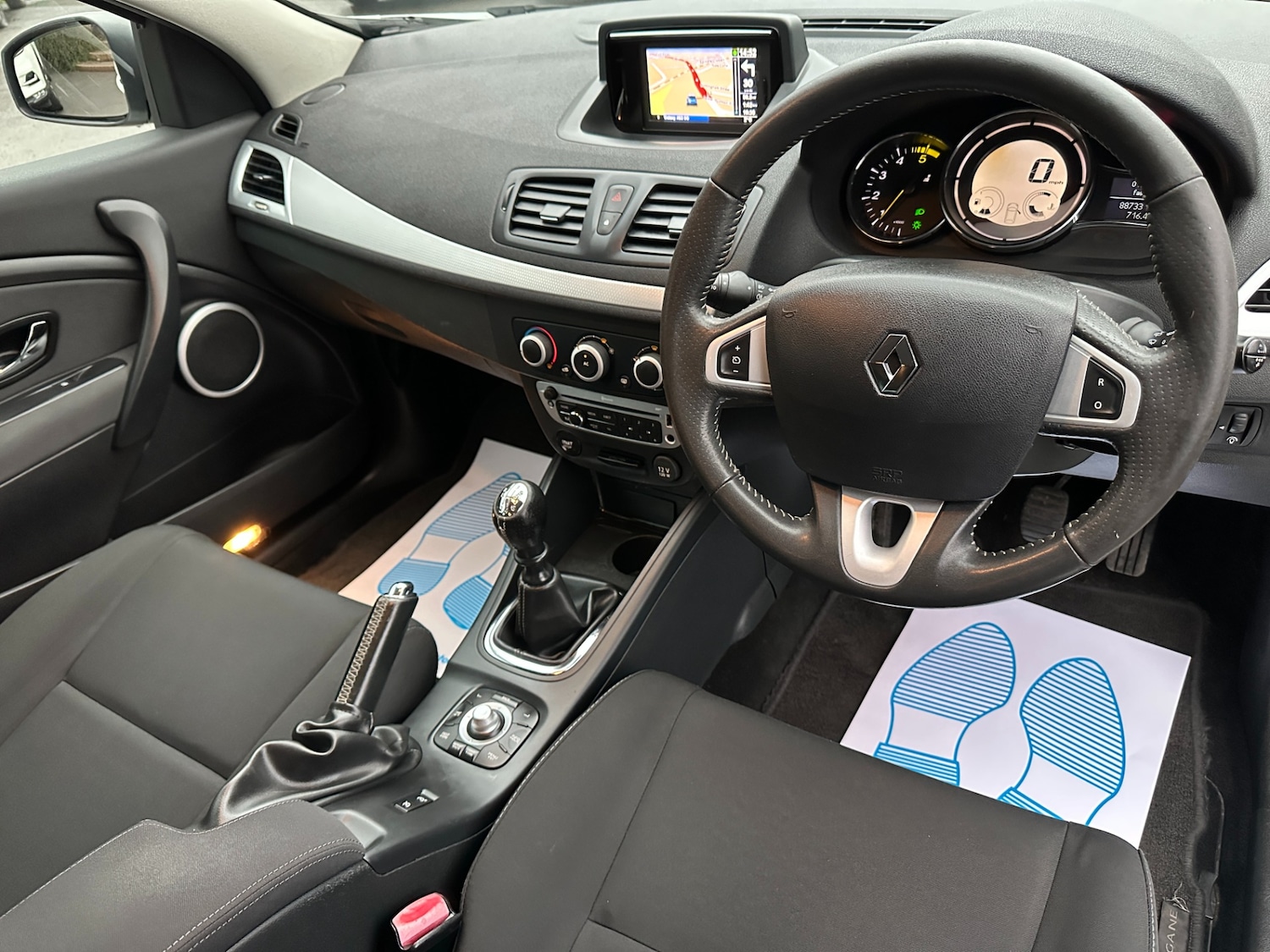 Used Renault Megane 2012 for sale - 77328912: Photo 2