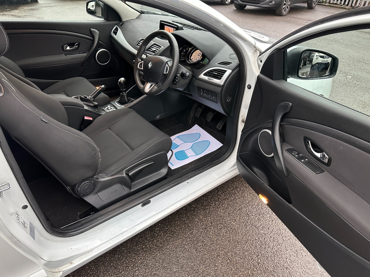 Used Renault Megane 2012 for sale - 77328912: Photo 6