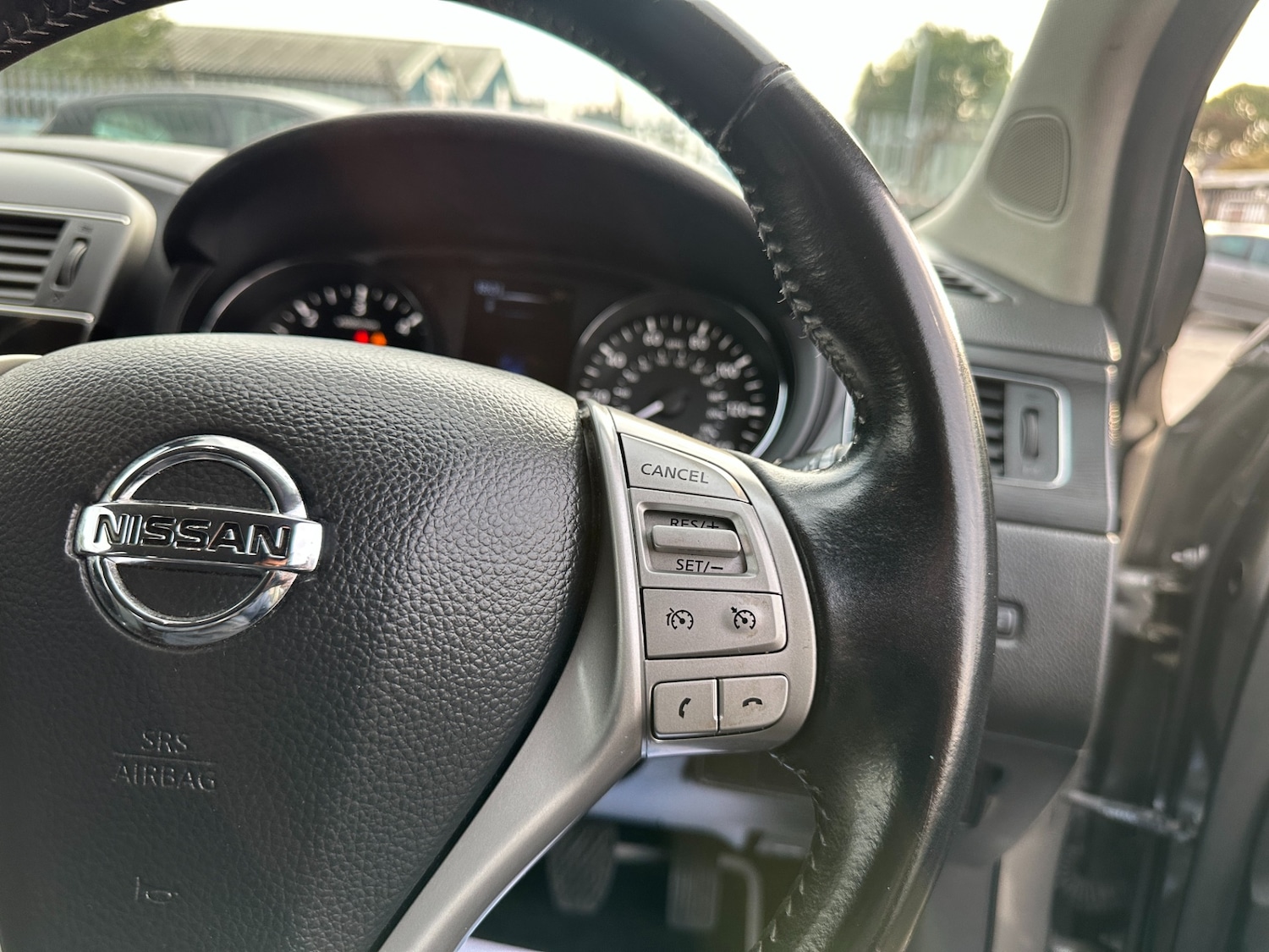 Used Nissan Pulsar 2015 for sale - 76379462: Photo 38