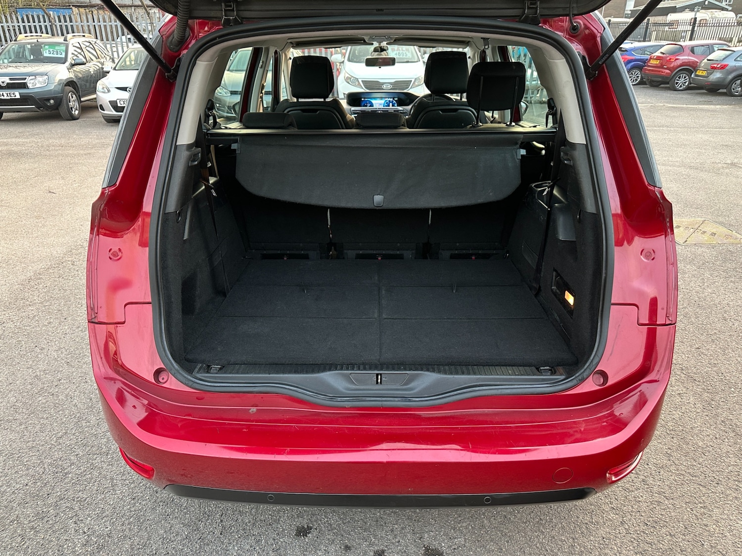 Used Citroen Grand C4 Picasso 2014 for sale - 77763761: Photo 18