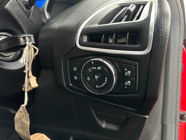 Used Ford Focus 2013 for sale - 76205744: Photo 31